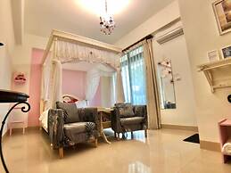 Crystal Blue Sea Maid