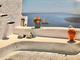 Crystal Blue Sea Maid