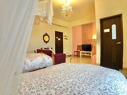 Crystal Blue Sea Maid