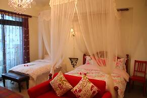 Crystal Blue Sea Maid