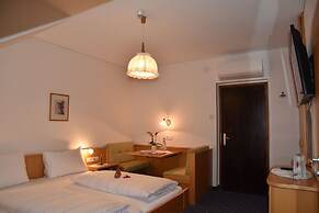 Angerburg Blumenhotel