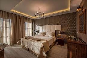 Elegance Luxury Executive Suites - Adults Only