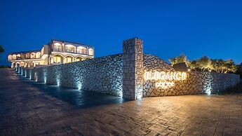 Elegance Luxury Executive Suites - Adults Only