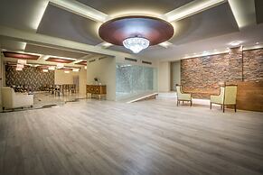 Elegance Luxury Executive Suites - Adults Only