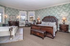The Brewster Inn