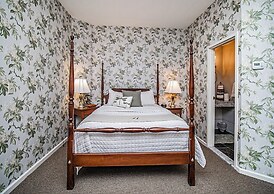 The Brewster Inn