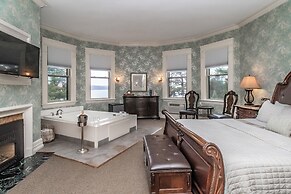 The Brewster Inn