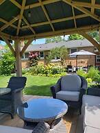 627 On King Bed and Breakfast