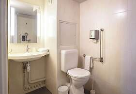 B&B HOTEL Avignon (1)