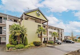 B&B HOTEL Lens Noyelles-Godault