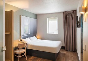 B&B HOTEL Angers 2 Université