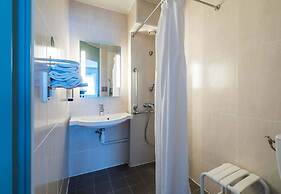 B&B HOTEL Angers 2 Université