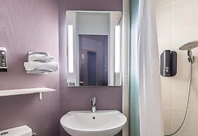 B&B HOTEL Poitiers (1)