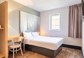 B&B HOTEL Poitiers (1)