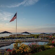 Atlantis Oceanfront Inn