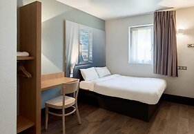 B&B HOTEL Evry Lisses (1)