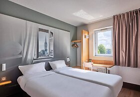 B&B HOTEL Caen Mémorial