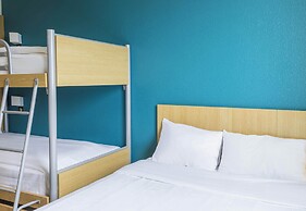 B&B HOTEL Auxerre Monéteau