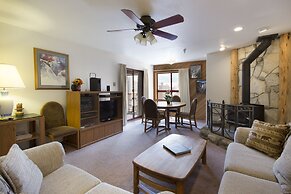 Aspen Creek by 101 Great Escapes