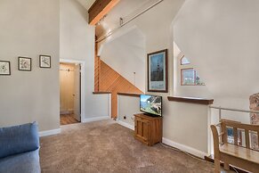 Aspen Creek by 101 Great Escapes