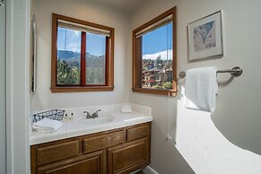 Aspen Creek by 101 Great Escapes