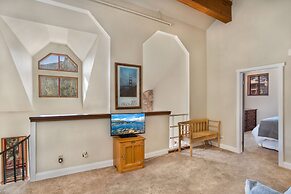 Aspen Creek by 101 Great Escapes