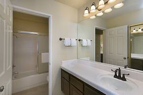 Aspen Creek by 101 Great Escapes