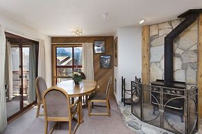 Aspen Creek by 101 Great Escapes