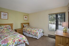 Summit by 101 Great Escapes