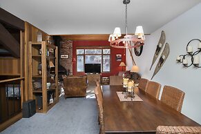 Summit by 101 Great Escapes