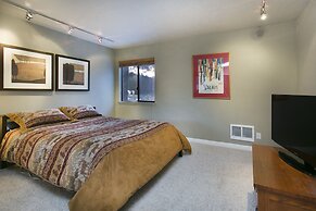 Summit by 101 Great Escapes