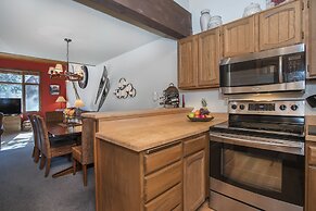 Summit by 101 Great Escapes