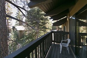 Mammoth Point by 101 Great Escapes