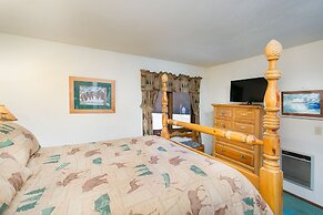 Mammoth Village Properties by 101 Great Escapes