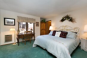 Mammoth Village Properties by 101 Great Escapes