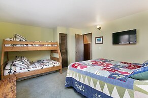 Mammoth Village Properties by 101 Great Escapes