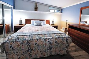 Beachwood Condos & Resort