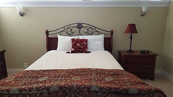 Beachwood Condos & Resort