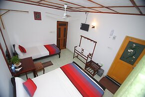 Thilaka City Hotel