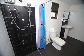 Thilaka City Hotel