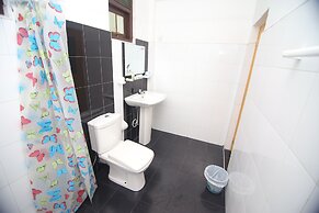 Thilaka City Hotel