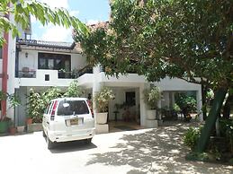 Thilaka City Hotel