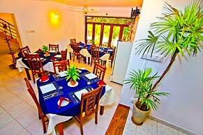 Thilaka City Hotel
