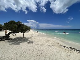 Swiss Paradise Aruba