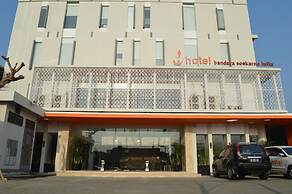 J Hotel Bandara Soekarno Hatta