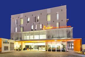 J Hotel Bandara Soekarno Hatta