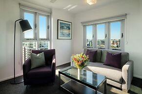 H on Mitchell Apartment Hotel