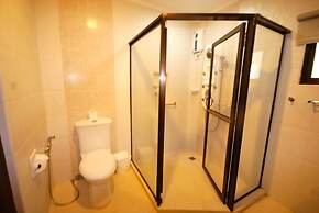 White House Beach Resort