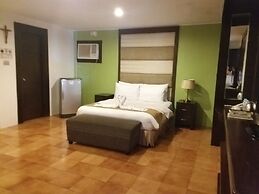 White House Beach Resort