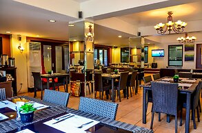 White House Beach Resort